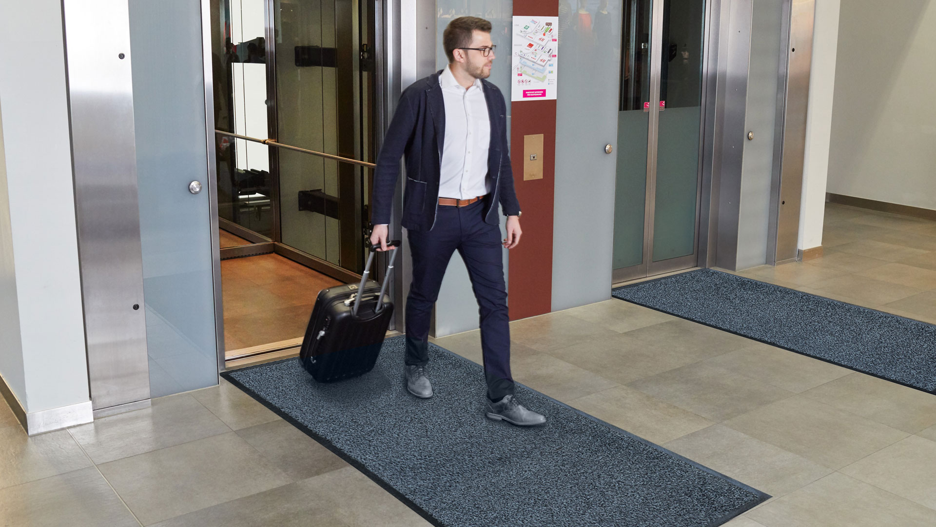 Göhnert Qualitätsmatte, meliert inkl. Rand Göhnert Qualitätsmatte, meliert inkl. Rand